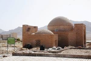 آرامگاه حکیم نزاری